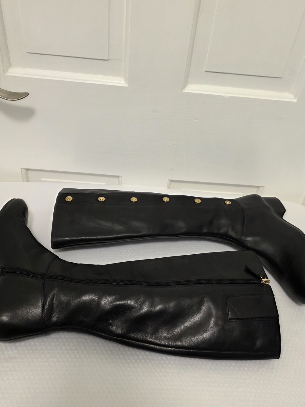 Nine West Black Leather Knee-High Boots W/Gold Button Accents Size 7.5M Nworeyan - Picture 8 of 13